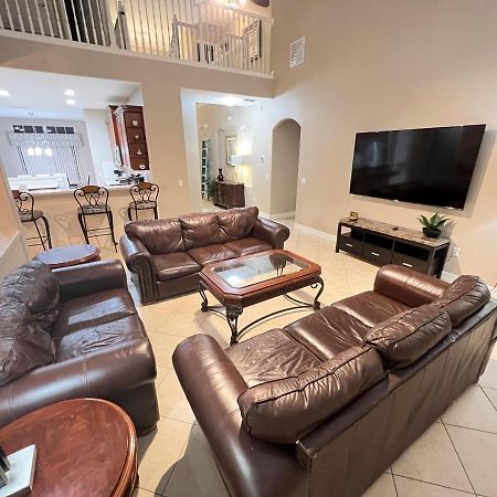 Mickeys Escape - Magical Lakeview 7Br - 4 Master Suites Pool & Hot Tub Bbq Home Theater And 2 Miles Disney! Orlando Kültér fotó