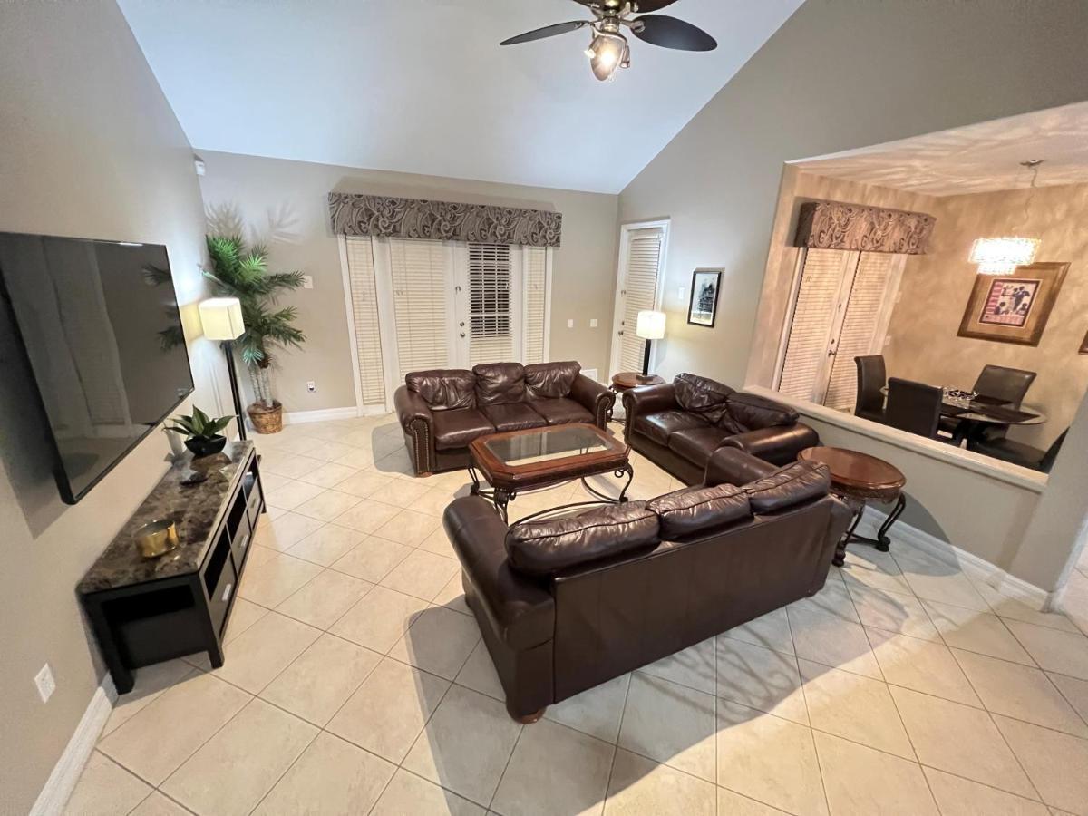 Mickeys Escape - Magical Lakeview 7Br - 4 Master Suites Pool & Hot Tub Bbq Home Theater And 2 Miles Disney! Orlando Kültér fotó